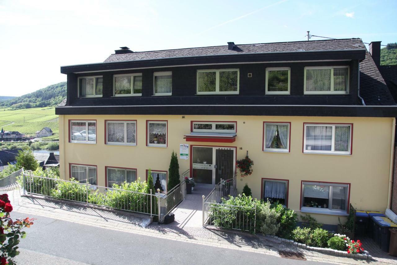 Ferienwohnung Moselblick-Stein Valwig Eksteriør billede